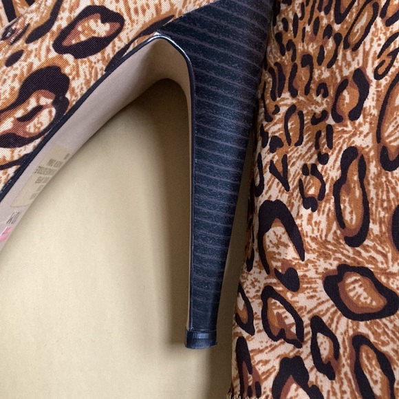 Baby phat stretch, animal, print, tall, boot with buckle and zipper 5 inch heel - Picture 3 of 10